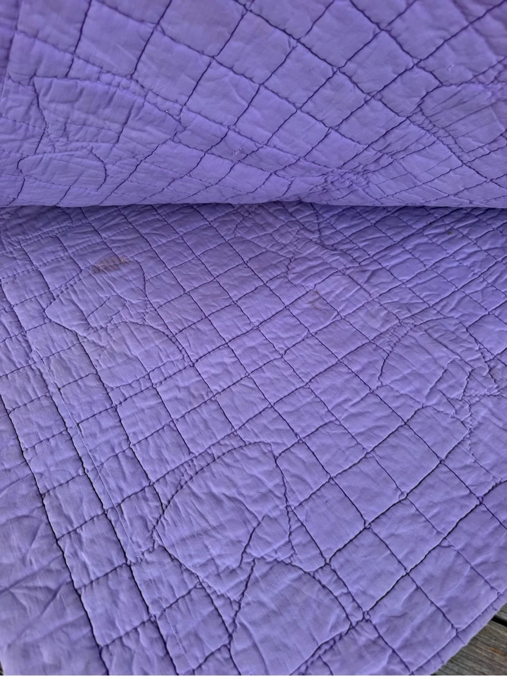 VTG Sunbonnet Sue Baby Lap Quilt Hand Sewn Purple Pastel 35x53 Damaged Cutter